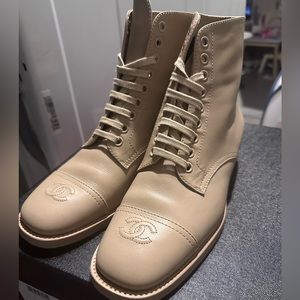 Chanel boot beige size 37.5